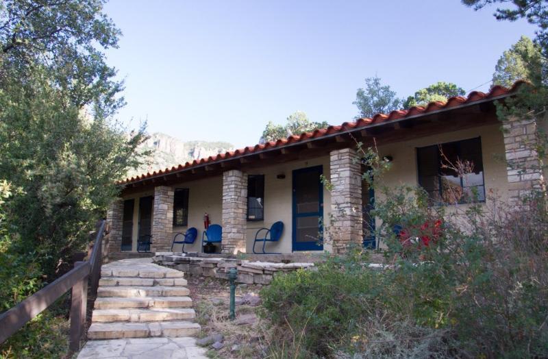 Chisos Mountains Lodge Big Bend National Park Exterior photo